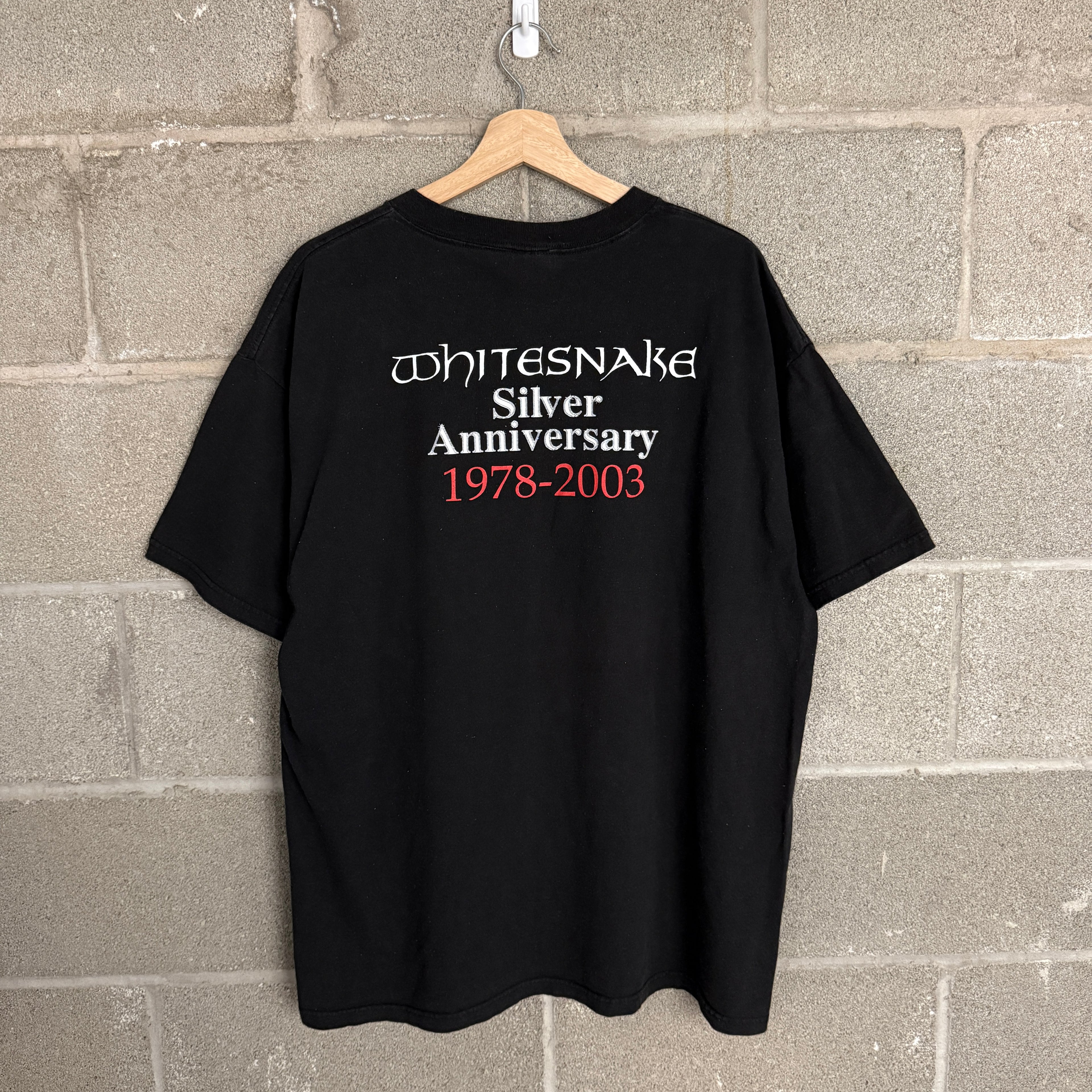 (XL) White Snake Silver Anniversary