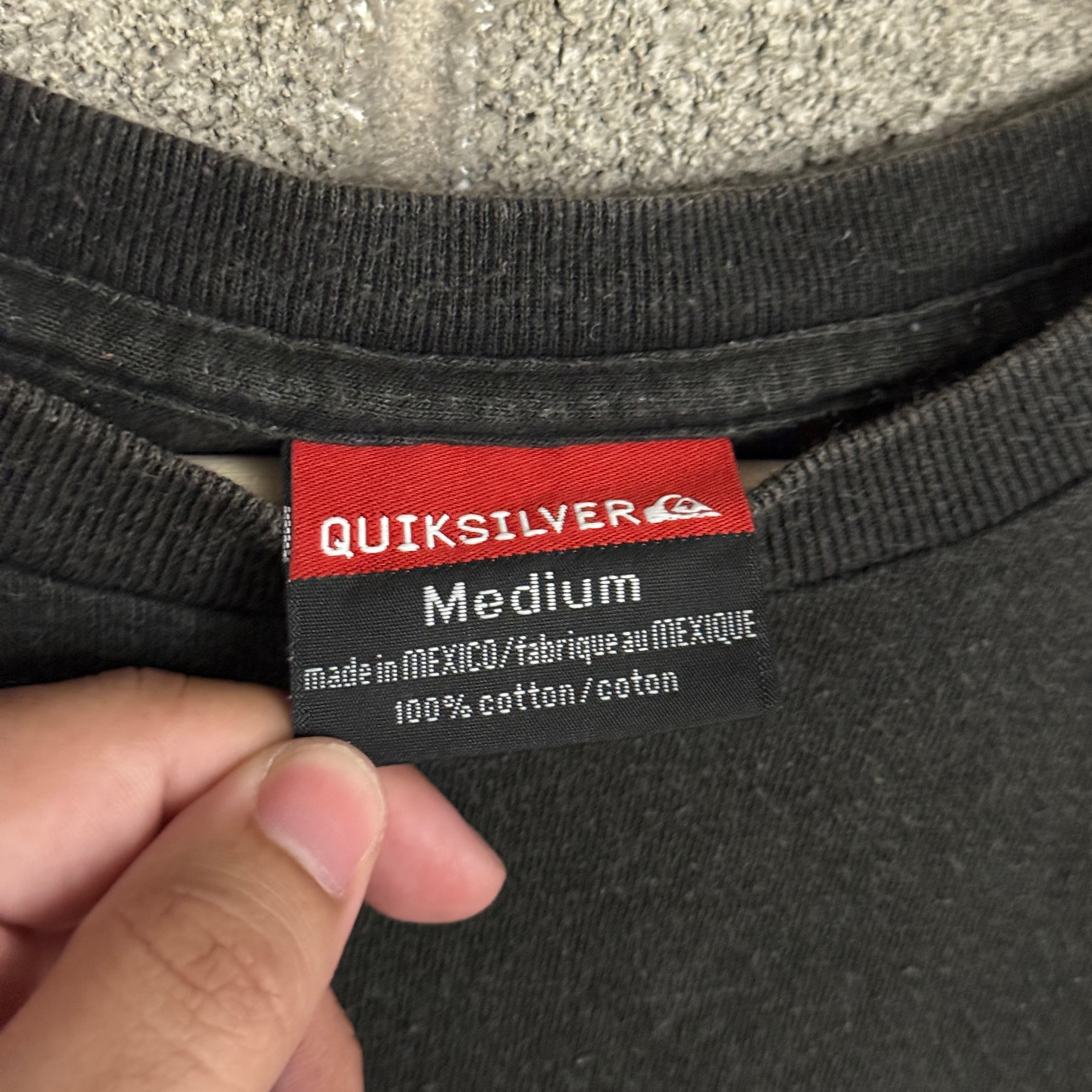 (M) Quiksilver Spellout