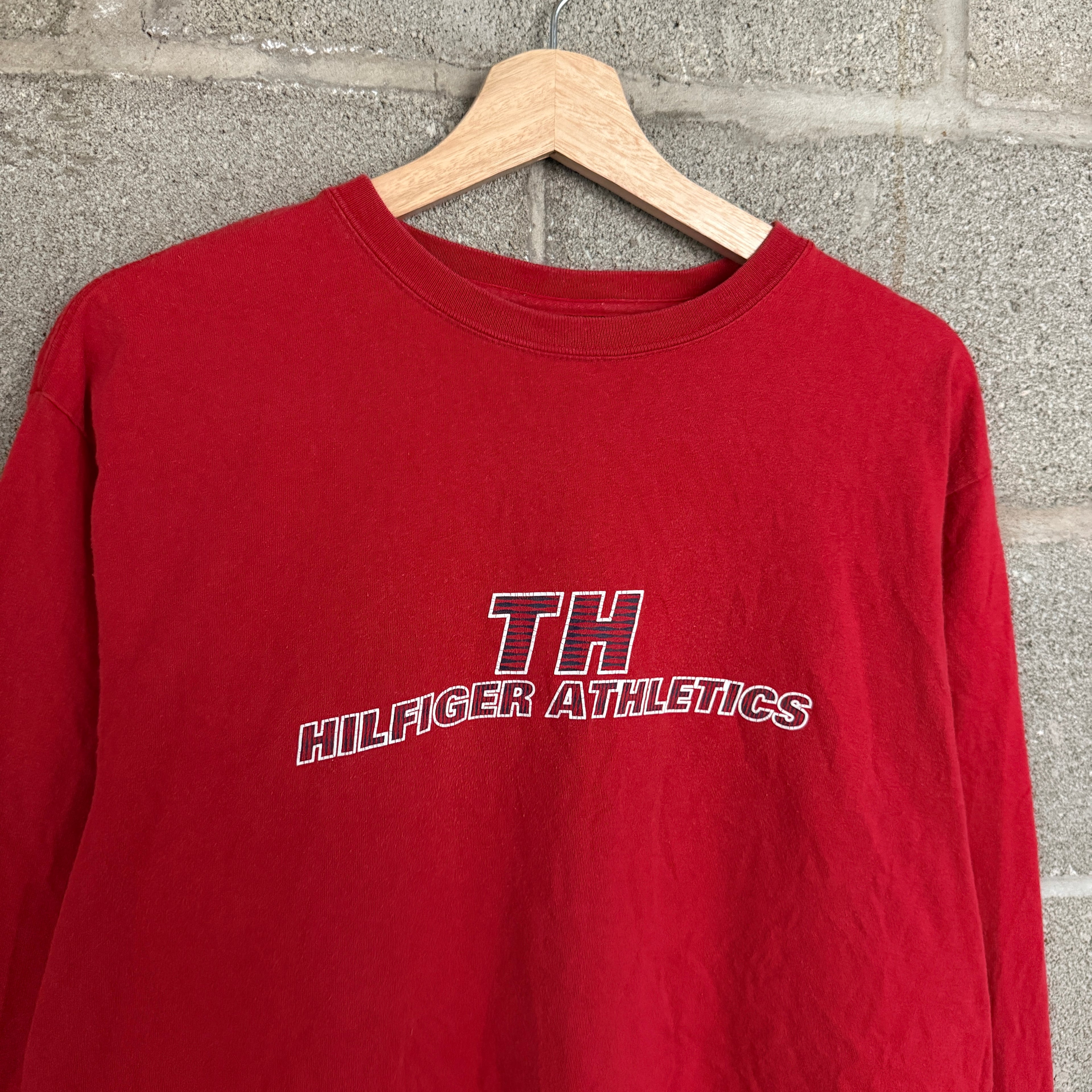 (M) Tommy Hilfiger Spell Out