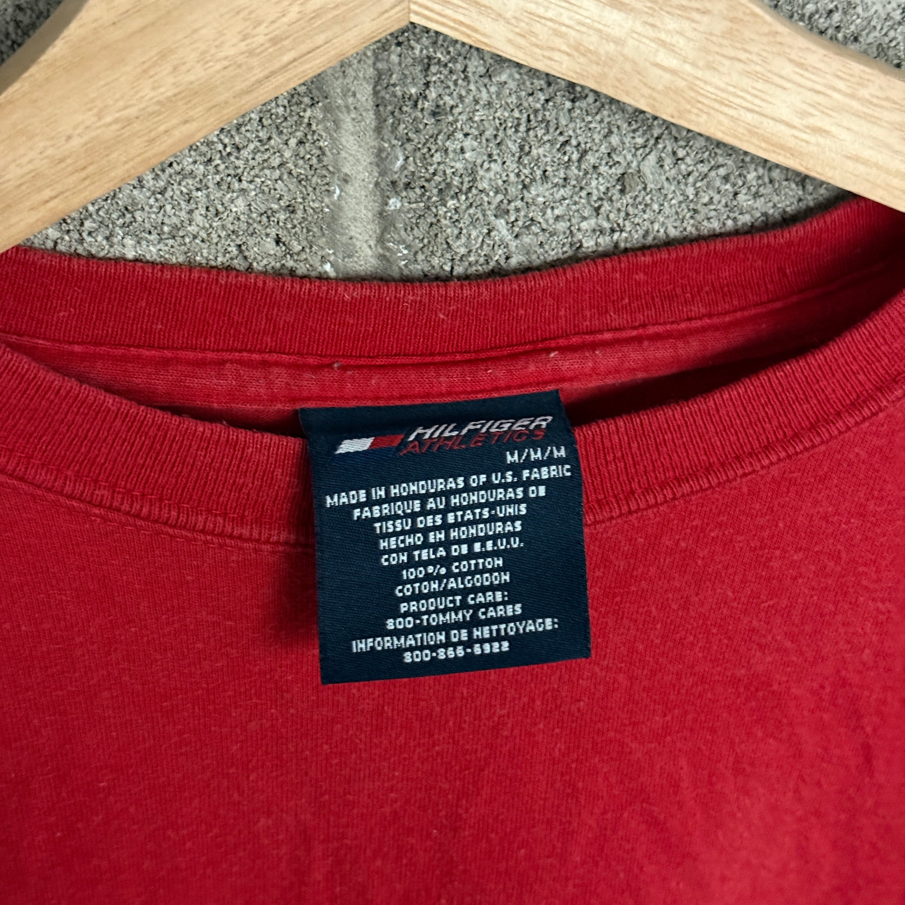 (M) Tommy Hilfiger Spell Out